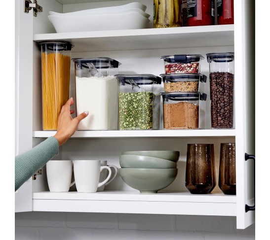 Rubbermaid Brilliance 14-Piece Food Storage Container Set with Scoops, Airtight, BPA-Free, for Kitchen and Pantry Organization
