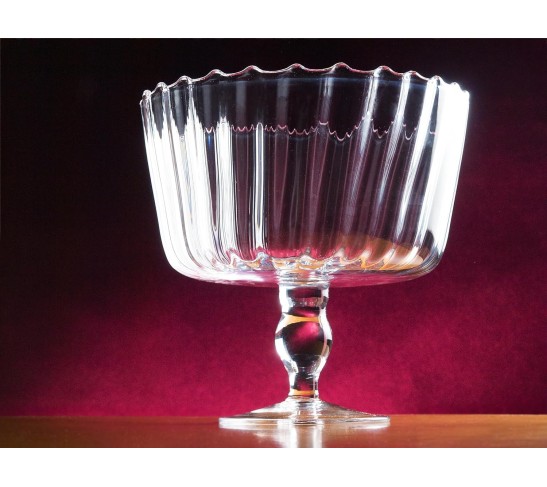 Large Glass Trifle Bowl, with Scallop Design - 9" D - European Beautiful Hand Made Glass - 168 oz (over 5 quarts) Clear